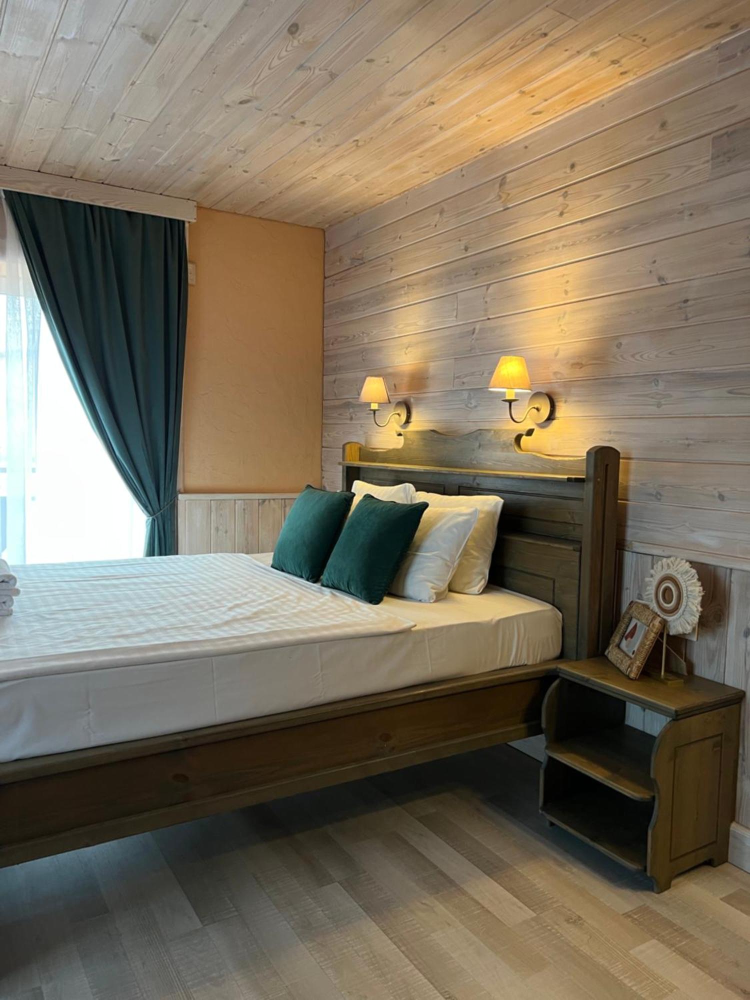 Agate Hotel Ozolnieki Exteriör bild