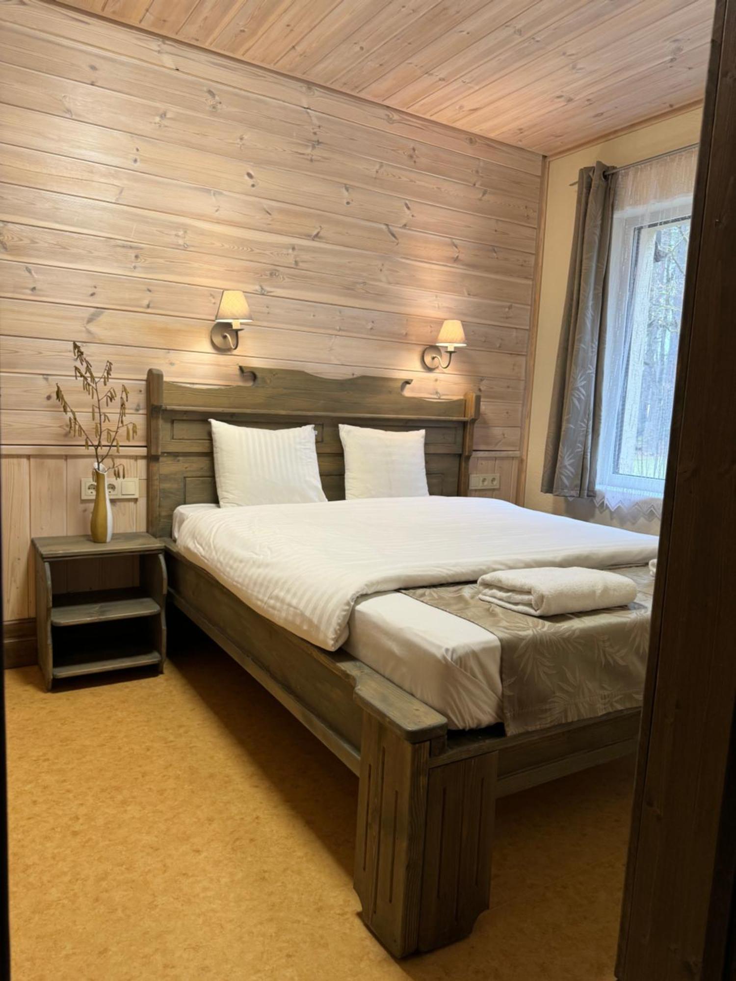 Agate Hotel Ozolnieki Exteriör bild